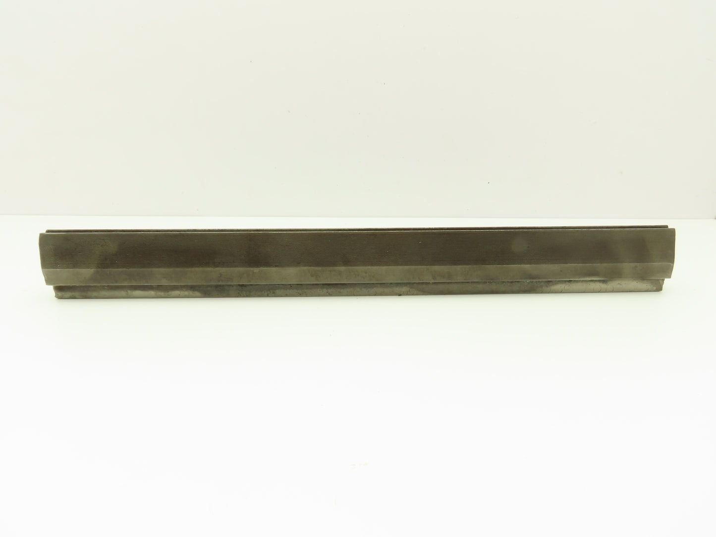 Press Brake Straight Die 20-1/4" Long 30° V With 1/2 x 5/8" Shank