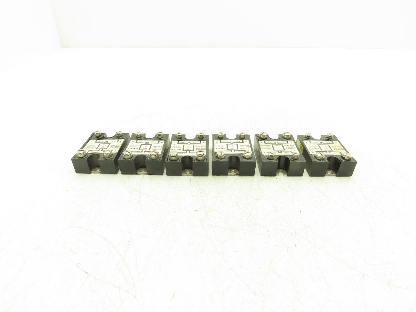 P.E.T.S. PC-0602 Solid State Relay 40A 3.5-32VDC Coil Lot of 6