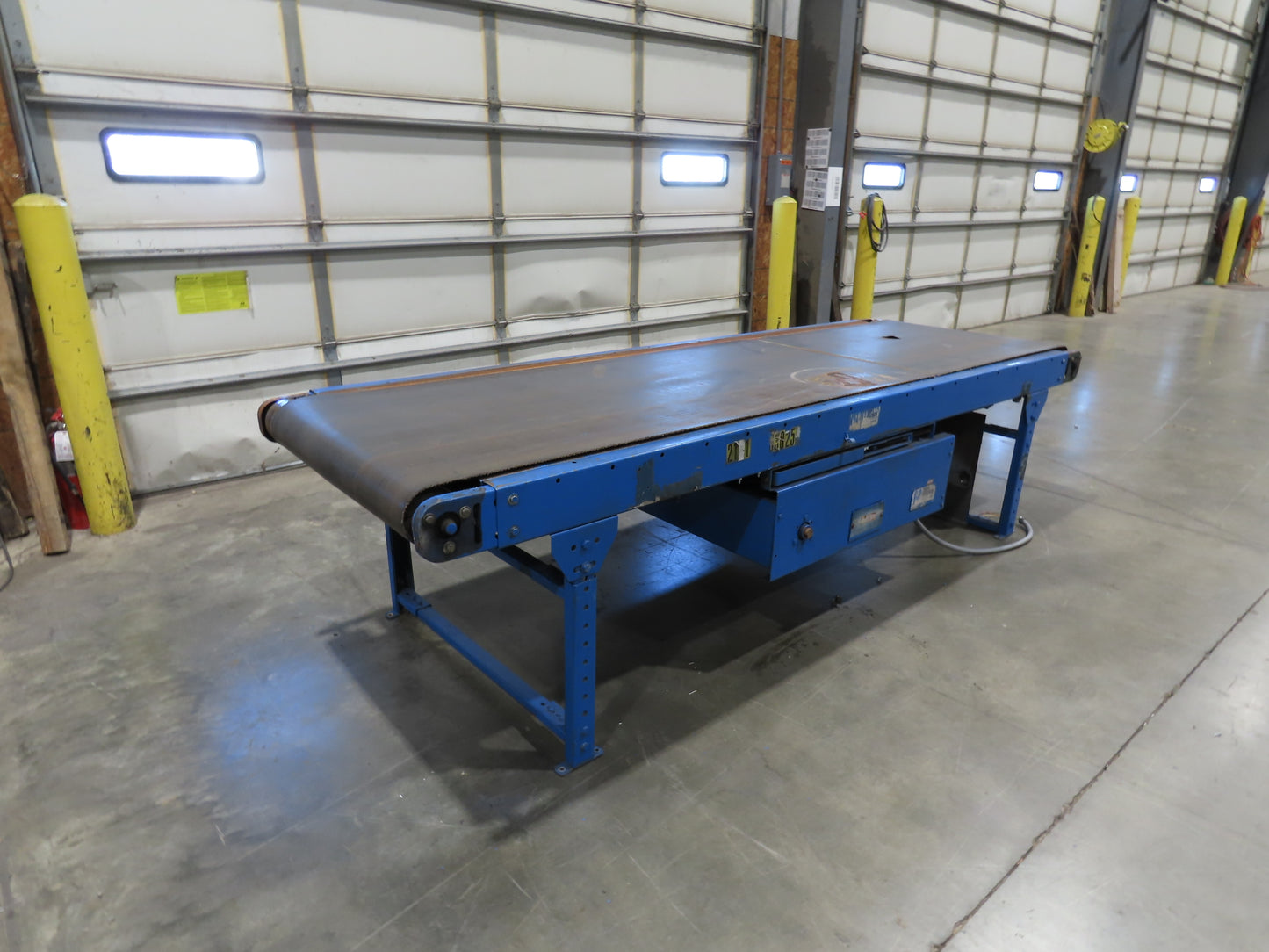 Versa 42"x 10' Slider Bed Conveyor 33.5" Belt 230/460V Center Drive 60 FPM