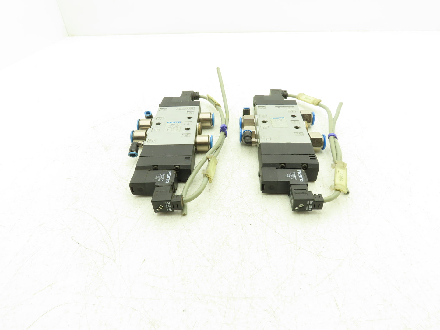 Festo CPE24-M1H-5/3GS-3/8 Pneumatic Solenoid Valve 5/2-Pos 24VDC Lot of 2