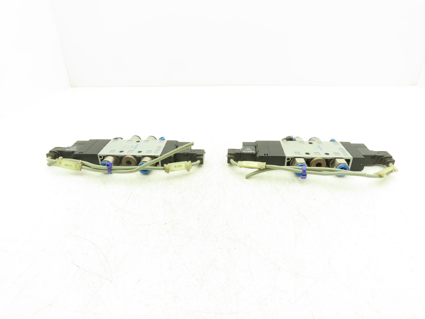 Festo CPE24-M1H-5/3GS-3/8 Pneumatic Solenoid Valve 5/2-Pos 24VDC Lot of 2