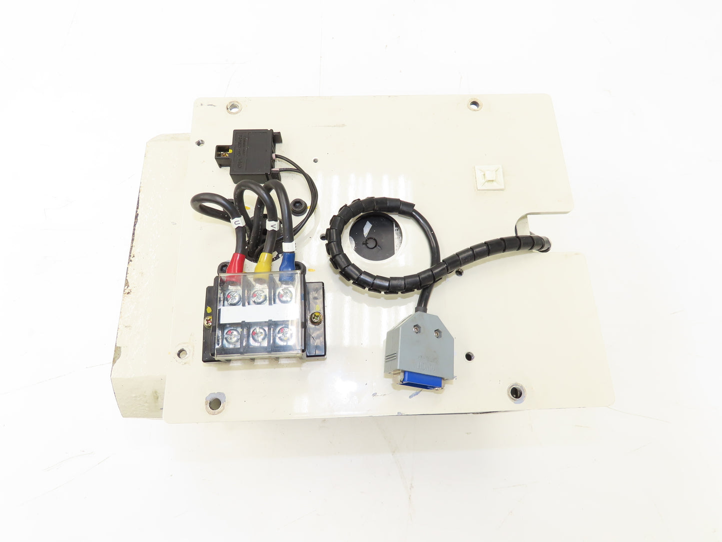 Sumitomo Type TM-E  AC Servo Motor 17kw 2000 RPM 200V C132MP Spline Shaft