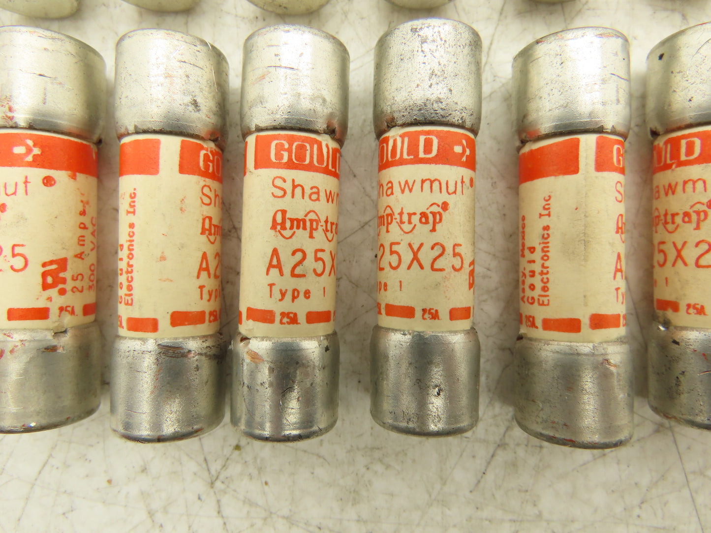 Littlefuse FLNR-25 Fuse 25 Amp 250V Class RK5 Amp Trap Mixed Lot of 84