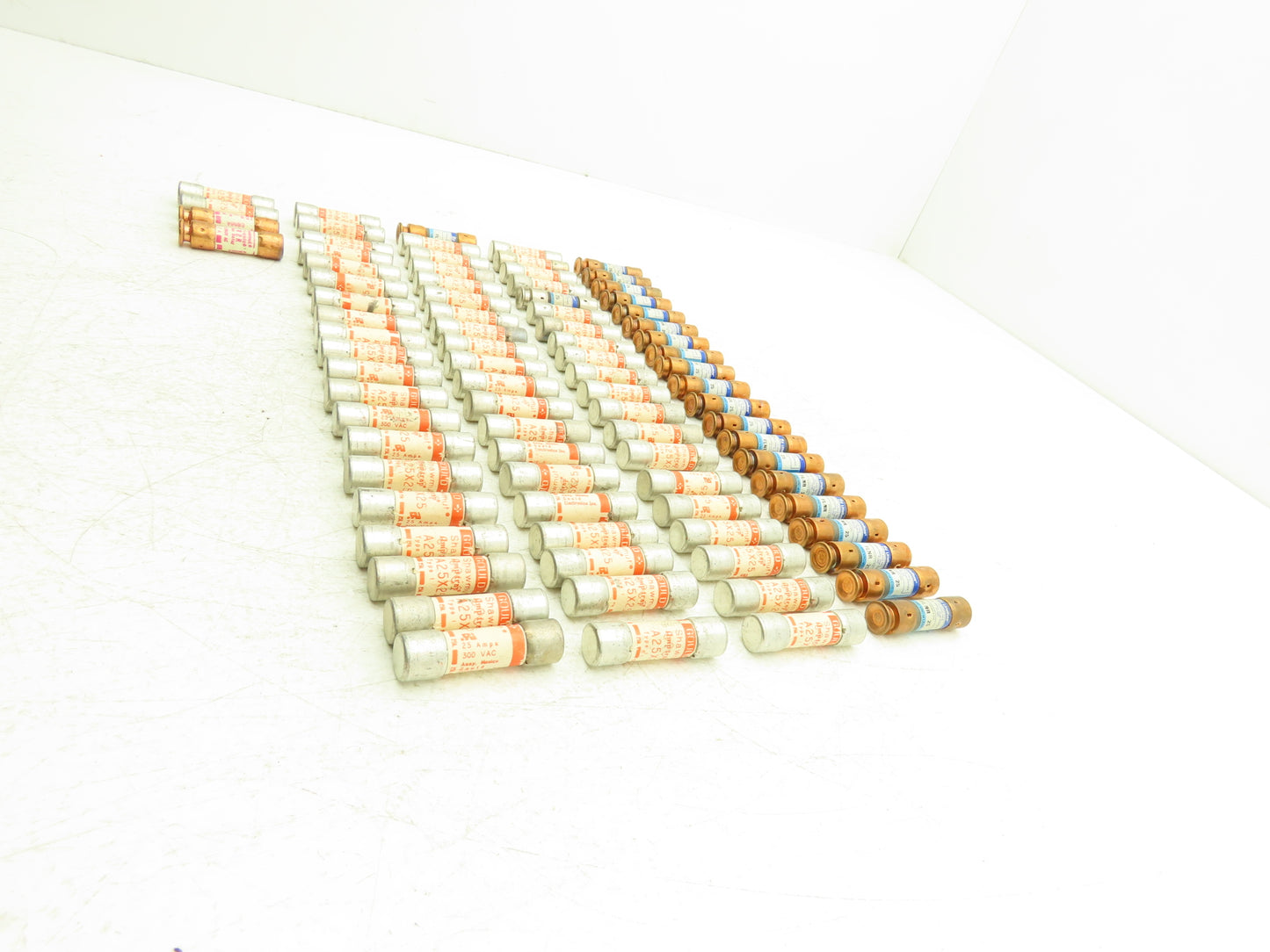 Littlefuse FLNR-25 Fuse 25 Amp 250V Class RK5 Amp Trap Mixed Lot of 84