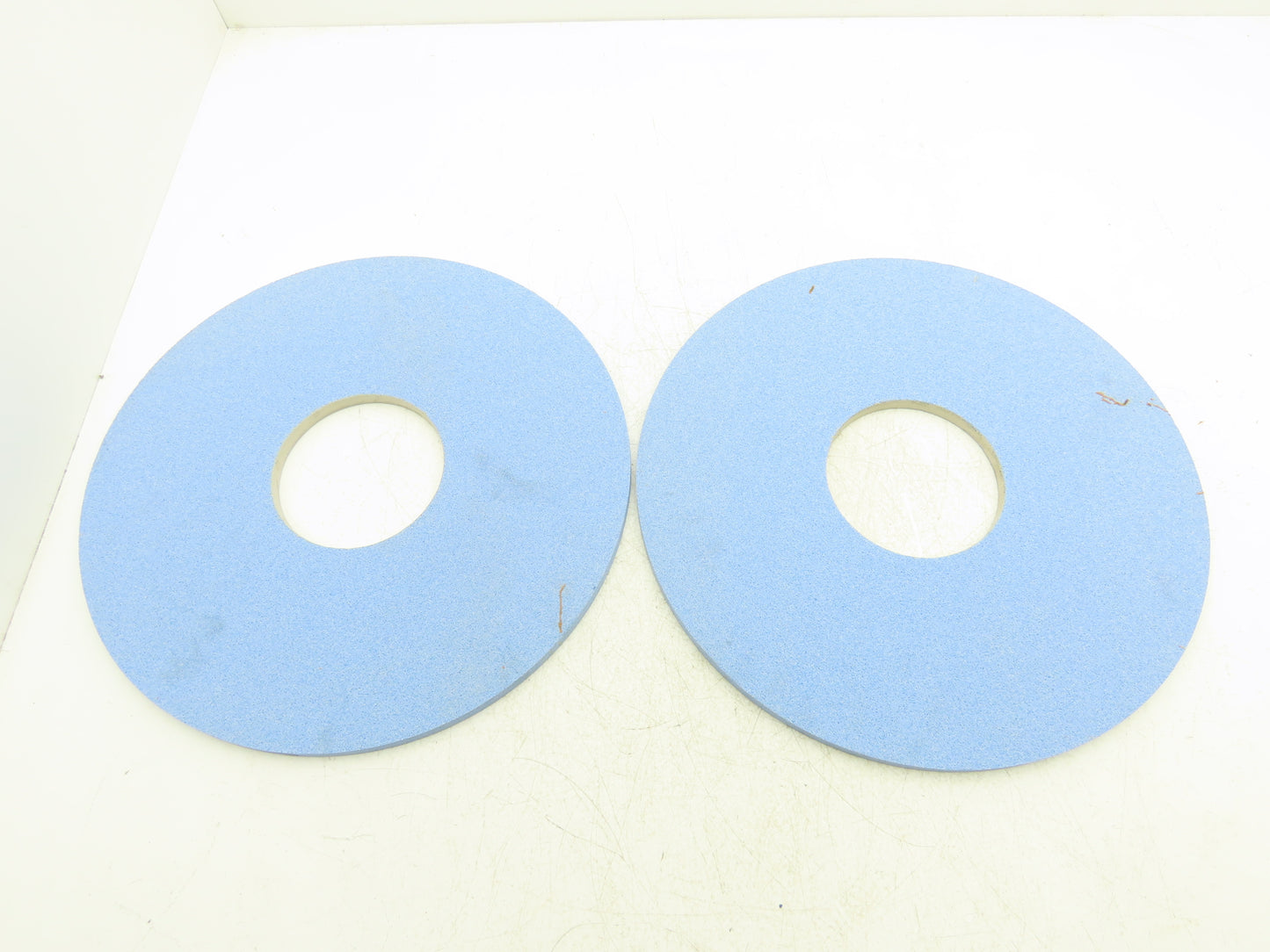 Norton TG1204 Grinding Wheel TARGA 16"OD x 1/2"W x 5"ID 1550 RPM Box of 2 Wheels