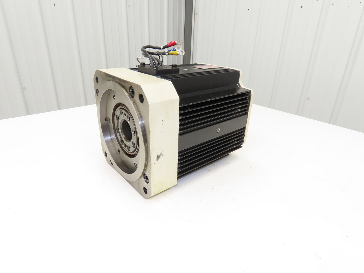 Sumitomo SD40E-MD  AC Servo Motor 17kw 200V 2000 RPM Spline Shaft