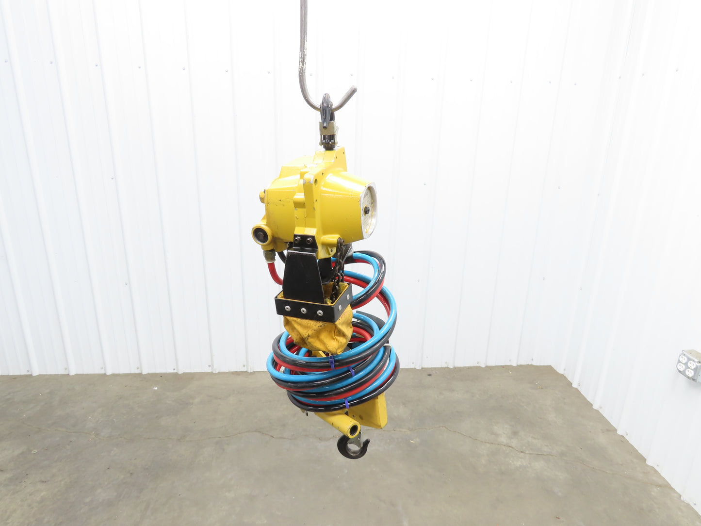 Endo Kogyo ATC-60K 132Lb 60kg Pneumatic Air Chain Hoist 7' 6" Lift Hook Pendant