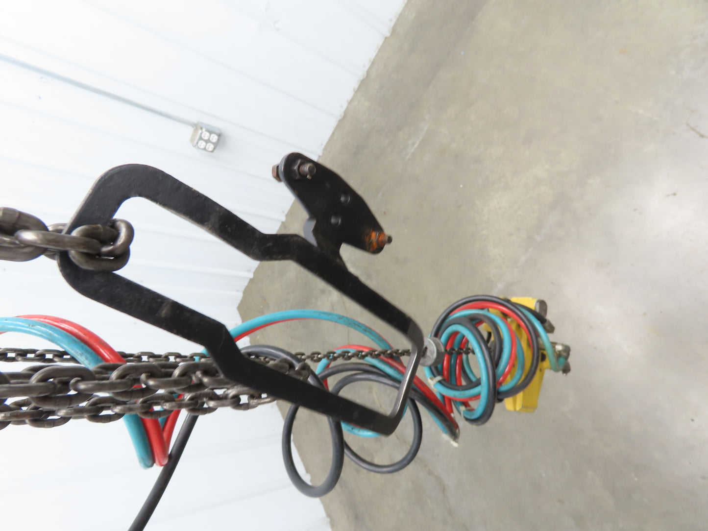 Endo Kogyo ATC-60K 132Lb 60kg Pneumatic Air Chain Hoist  *Parts or Repair*