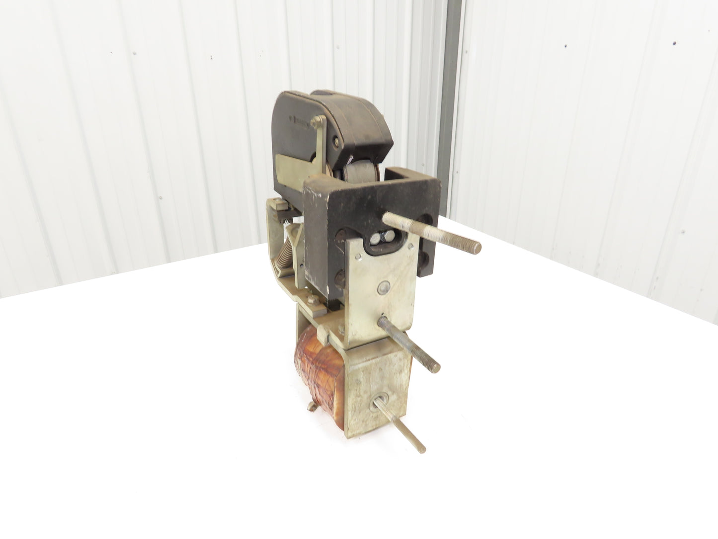 Westinghouse M-501 DC Contactor 300 Amp 600VDC Normally Closed 1745838 Coil