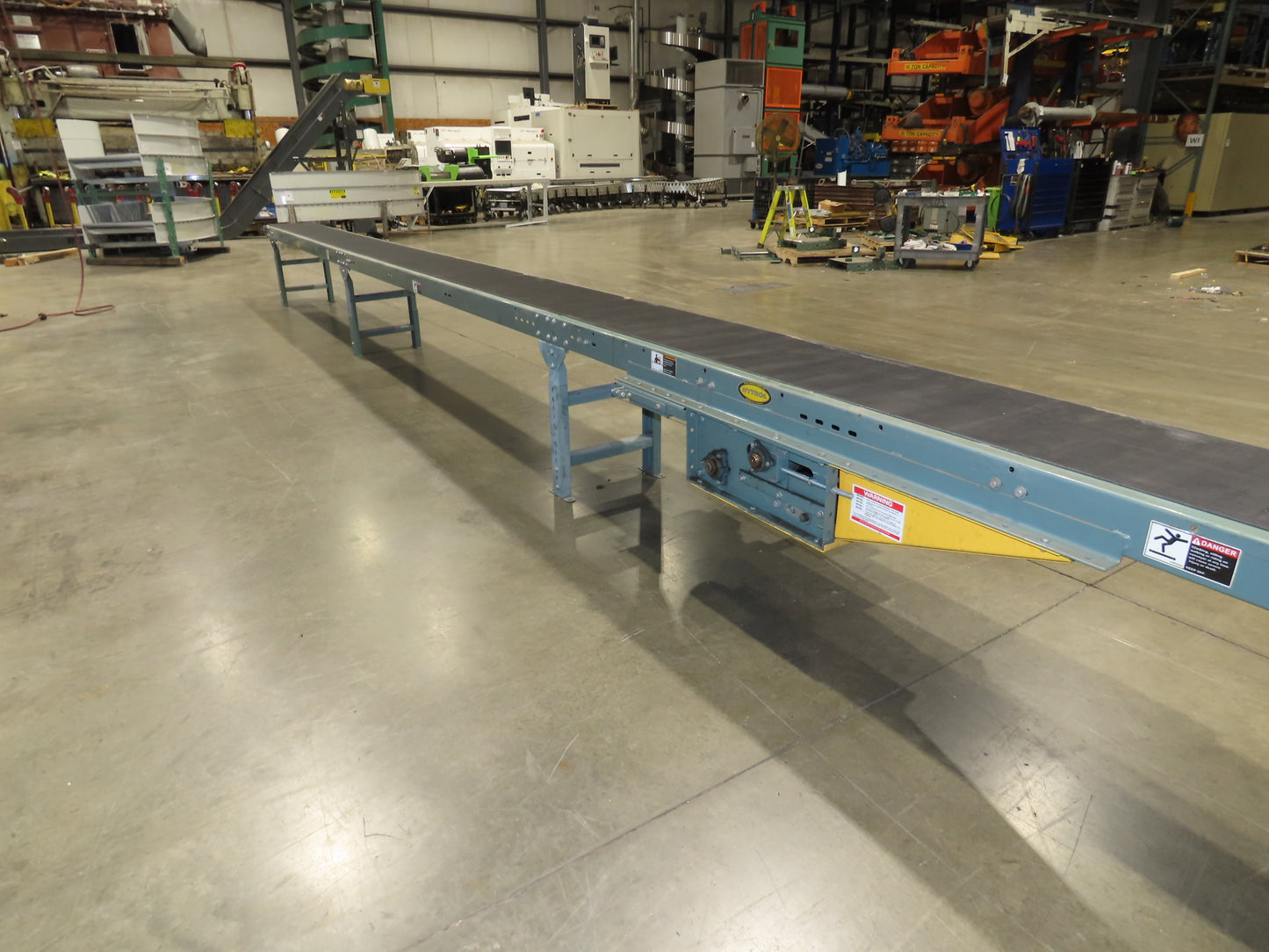 Hytrol 18"x 40' Slider Bed Conveyor 15.5" New Belt .5Hp 3PH Center Drive 100FPM