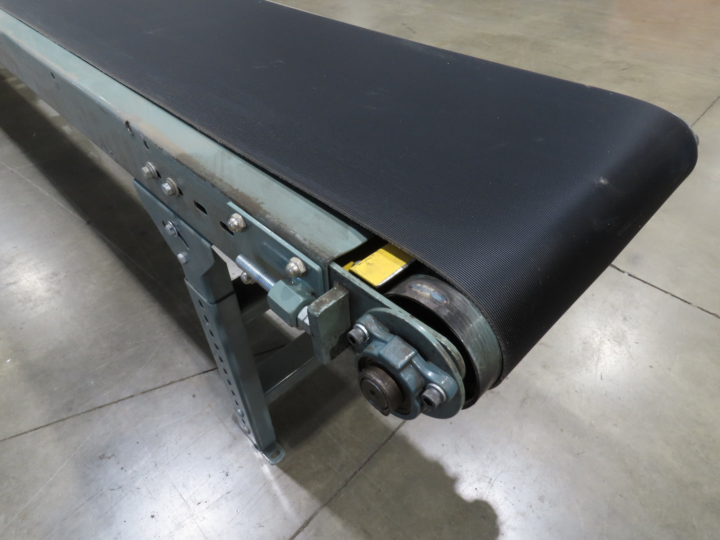 Hytrol 18"x 40' Slider Bed Conveyor 15.5" New Belt .5Hp 3PH Center Drive 100FPM