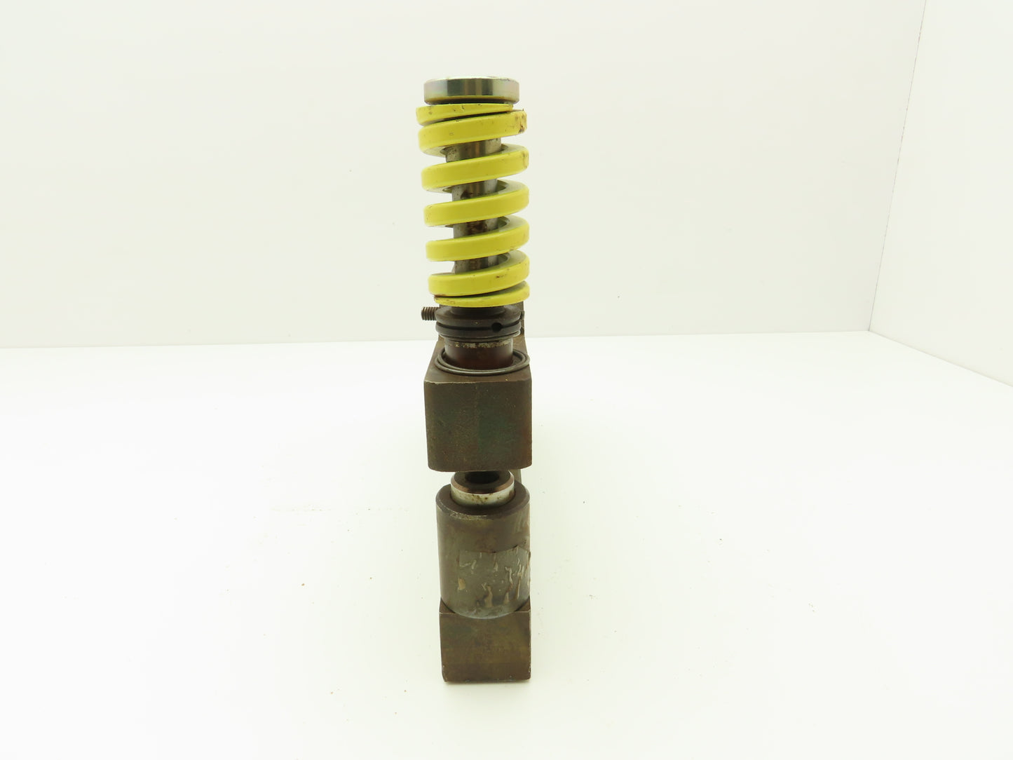 Unipunch 8AJ-1-1/2 Press Brake Punch C Frame 0.65" Circle 8" Throat 1-1/2" W