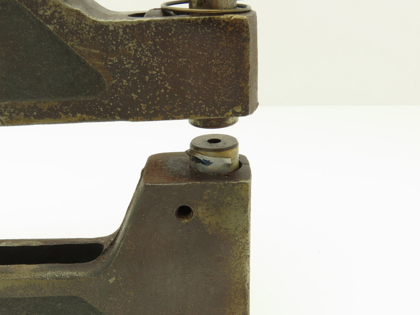 Unipunch 8H 1-1/4 Press Brake Punch C Frame 3/16" Circle 8" Throat 1-1/4" W