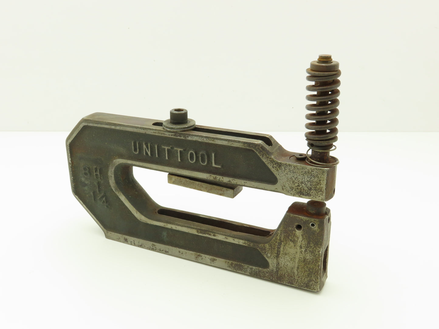 Unipunch 8H 1-1/4 Press Brake Punch C Frame 1/4" Circle 8" Throat 1-1/4" W