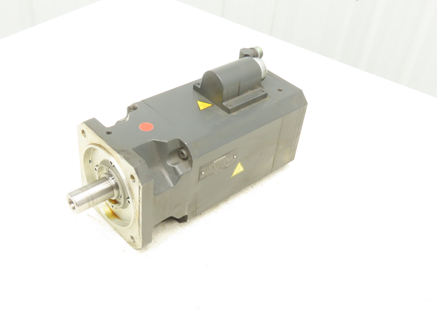Siemens 1FT6084-8AH71-3AL0-Z Servo Motor w/Brake - Encoder I2048S/RB20 *Bad Seal