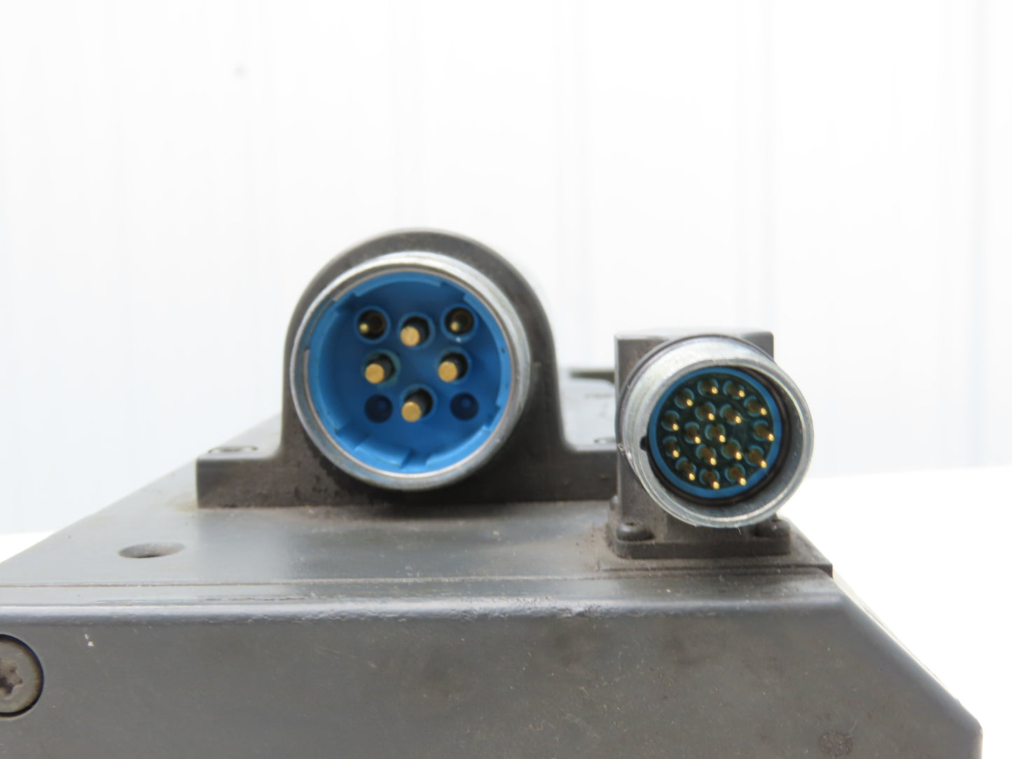 Siemens 1FT6084-8AH71-3AL0-Z Servo Motor w/Brake - Encoder I2048S/RB20 *Bad Seal