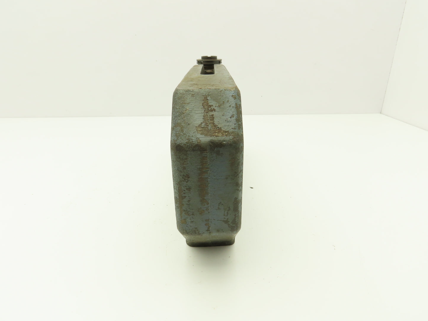 Unittool 8HP2 Press Brake Punch C Frame 45/128 x 67/128" Oval 8" Throat *Read