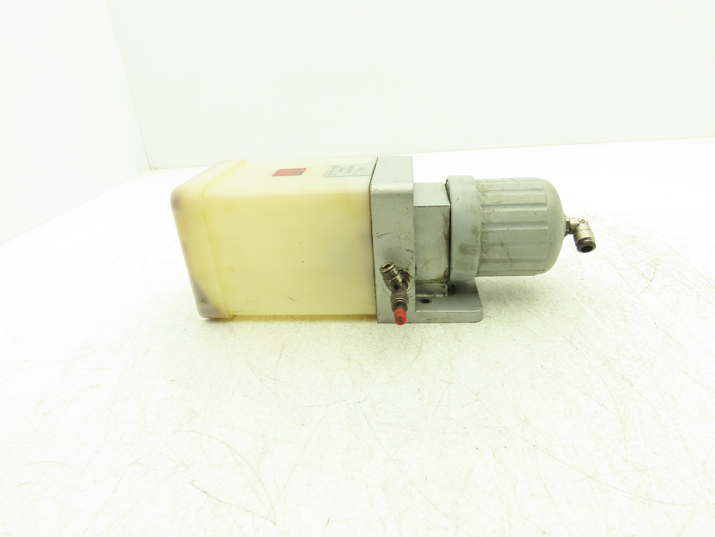 Bielomatik AB-P Single Piston Lubrication Pump 1.2 Liter 60bar 870psi 24VDC
