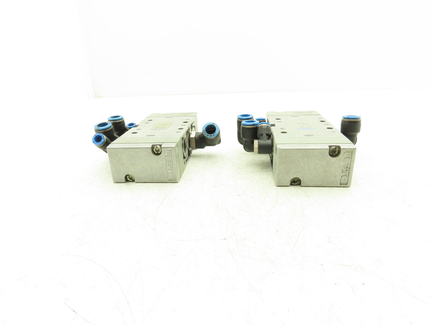 Festo VL-5/3G-3/8-B Pneumatic Control Valve 40-145PSI 3/8"NPT Ports Lot of 2