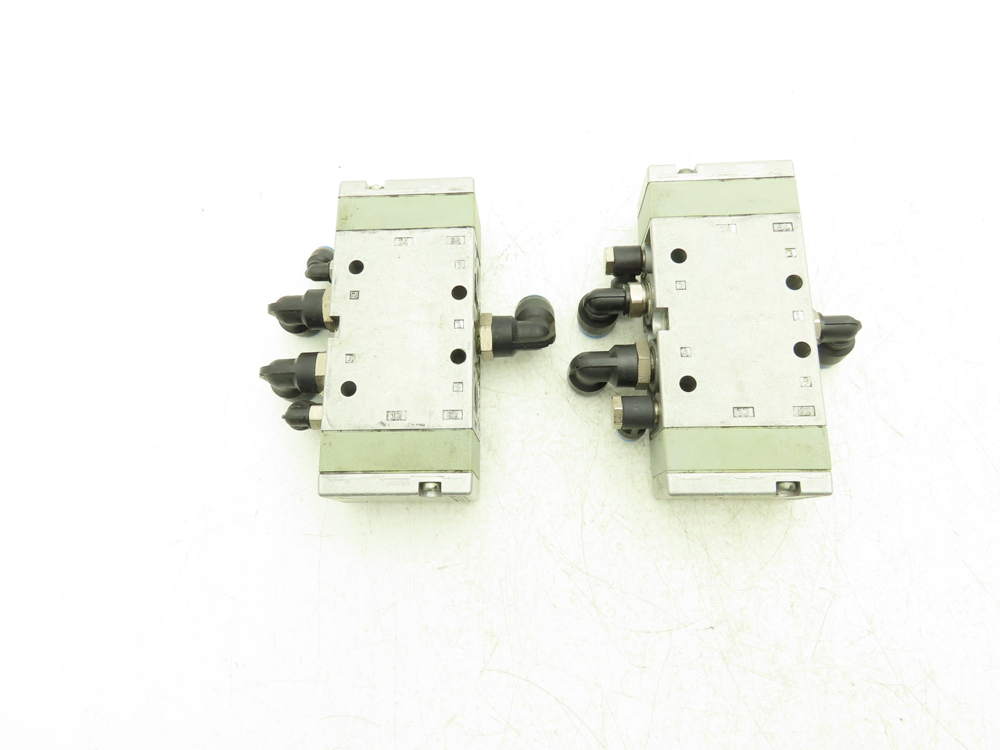 Festo VL-5/3G-3/8-B Pneumatic Control Valve 40-145PSI 3/8"NPT Ports Lot of 2