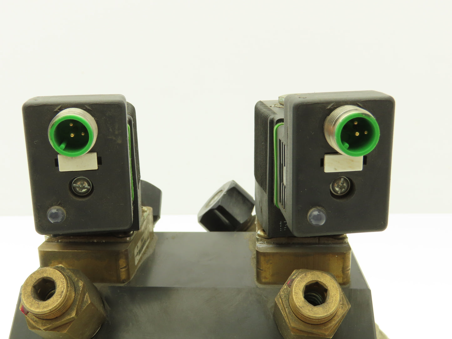 HLUDI Trumpf 10727 Nitrogen Oxygen Regulator Valve 24VDC Solenoids 00156911