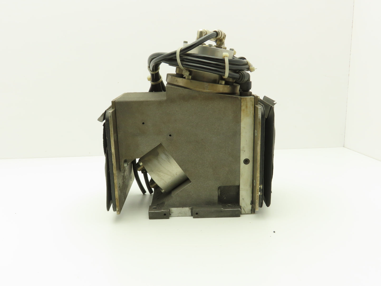 Trumpf 3000 Laser Reflective Mirror & Vacuum Housing 246 624AGVS