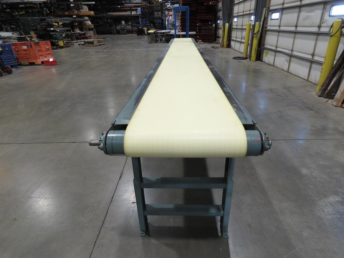 Hytrol 24"x 19' 10" Slider Bed Conveyor 18"Belt 1Hp 3PH Center Drive 110FPM