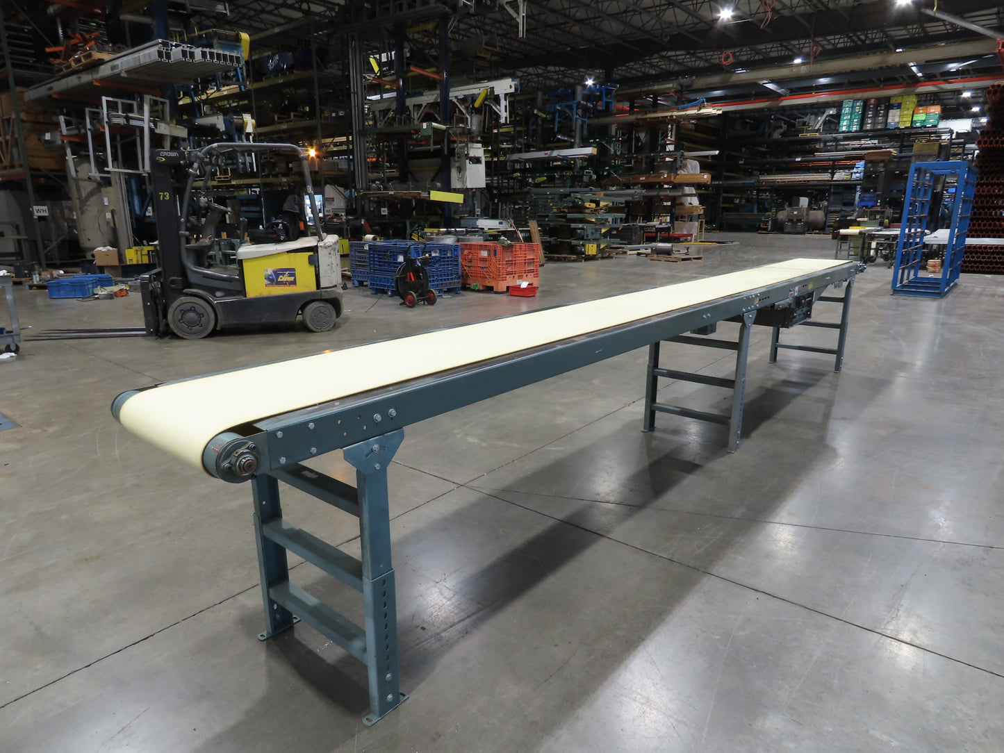 Hytrol 24"x 19' 10" Slider Bed Conveyor 18"Belt 1Hp 3PH Center Drive 110FPM