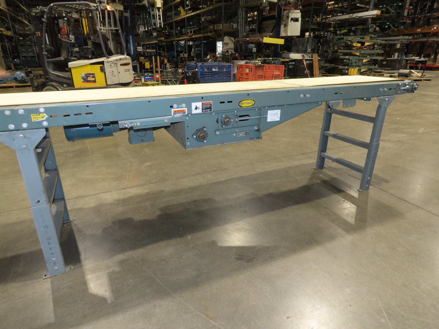 Hytrol 24"x 19' 10" Slider Bed Conveyor 18"Belt 1Hp 3PH Center Drive 110FPM