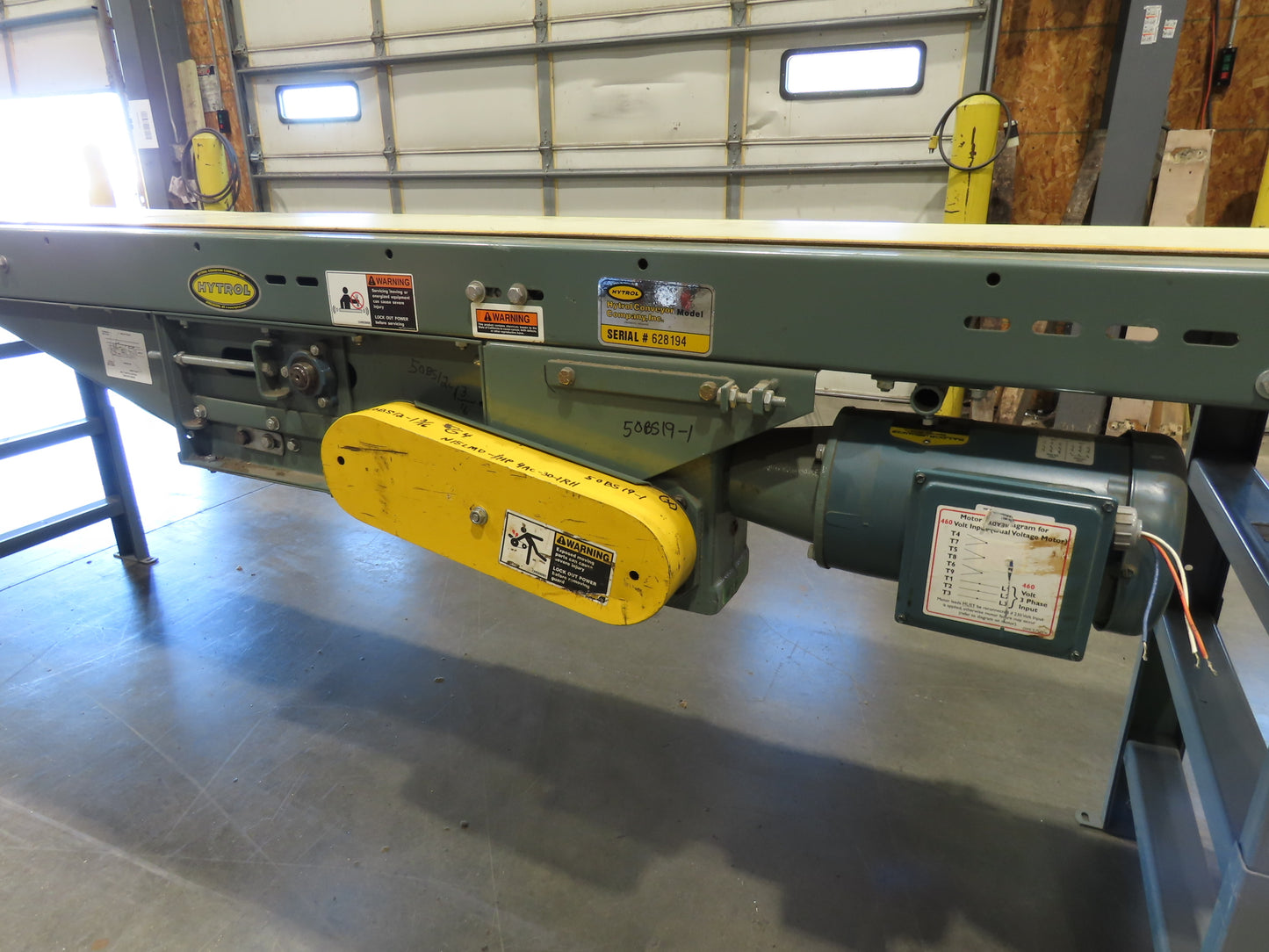 Hytrol 24"x 19' 10" Slider Bed Conveyor 18"Belt 1Hp 3PH Center Drive 110FPM