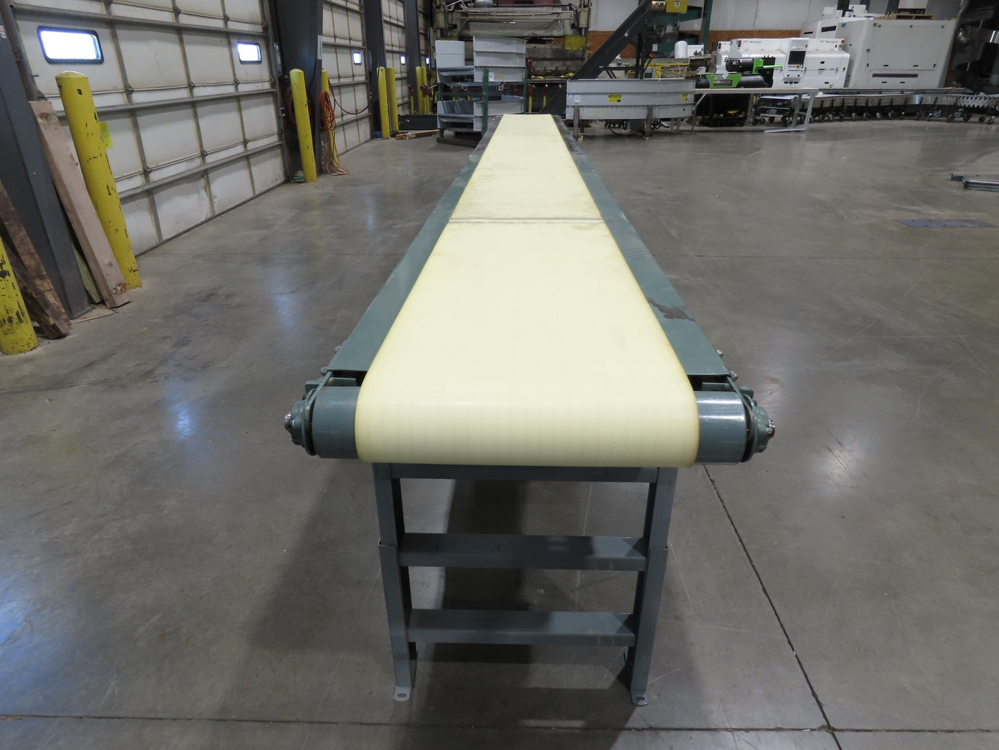 Hytrol 24"x 19' 10" Slider Bed Conveyor 18"Belt 1Hp 3PH Center Drive 110FPM