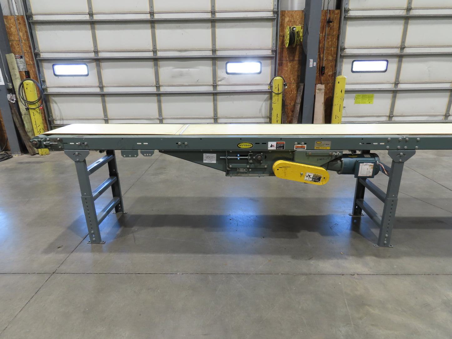 Hytrol 24"x 19' 10" Slider Bed Conveyor 18"Belt 1Hp 3PH Center Drive 110FPM