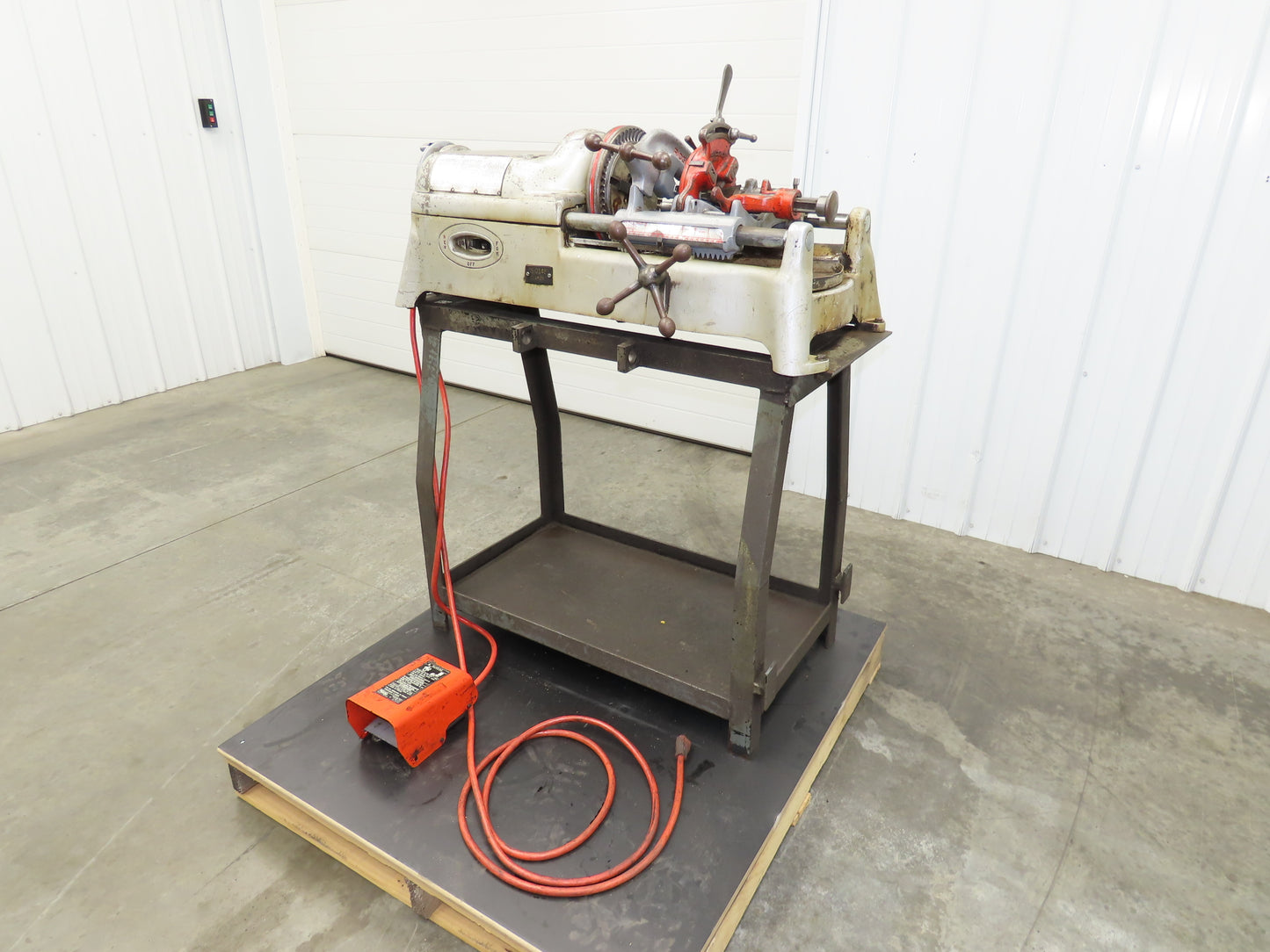 Ridgid 535 Pipe Bolt Threader Machine 120VAC Die Head Cutter Reamer 33" Stand