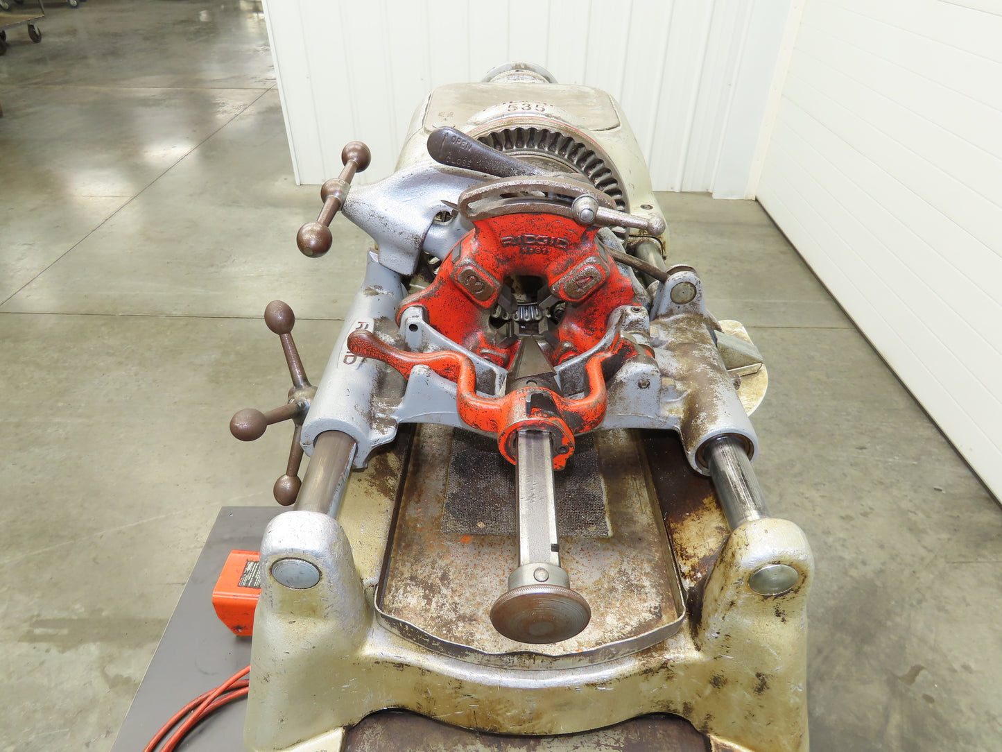 Ridgid 535 Pipe Bolt Threader Machine 120VAC Die Head Cutter Reamer 33" Stand