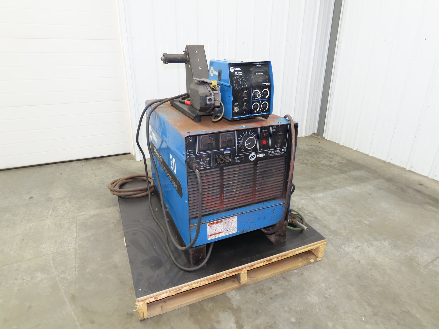 Miller Deltaweld 451 Mig Welder 450A DC Arc S-62 Wire Feeder 230/460VAC 3PH