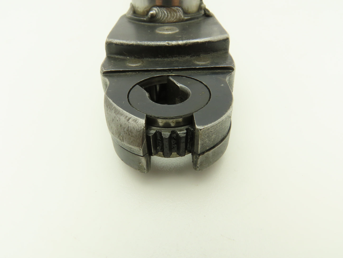 Stanley F33L74ACT-28 Pneumatic Nutrunner 13mm Drive Right Angle 306705