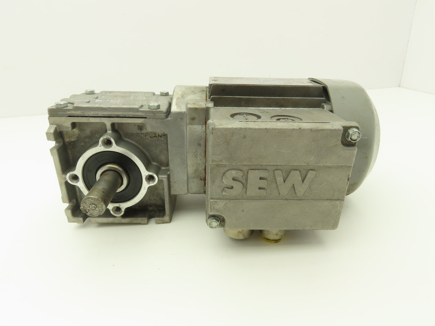 Sew Eurodrive WA10 DT56M4 Gearmotor 75:1 Reducer 1640/22rpm 0.1kw 460V 3PH 18Nm