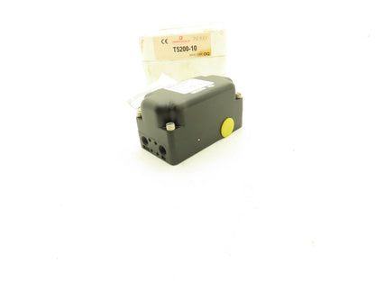 Fairchild T5200-10 Electro-Pneumatic Pressure Transducer 1-5 mA IN 3-15PSIG Out