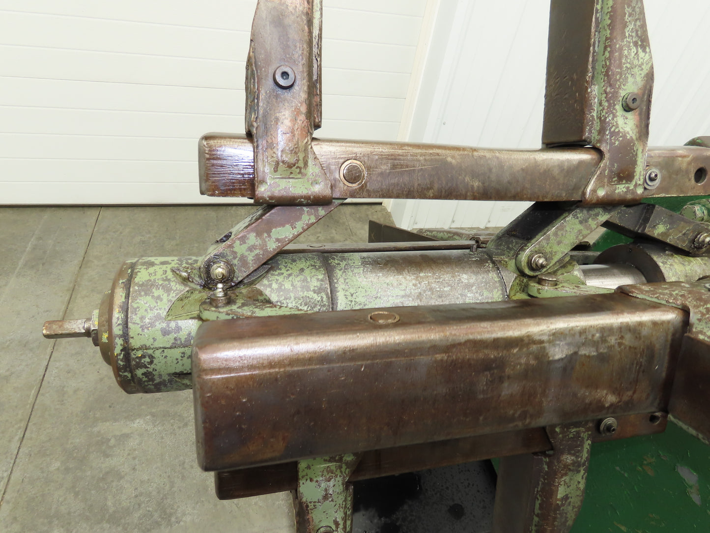 FJ Littell Machine No 20-18 Coil Stock Uncoiler 2000lbs 16-20" ID 18" W Decoiler