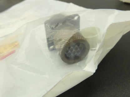 ITT Cannon MS3120E12-10P 10-Pin Amphenol Male Connector Kit  Lot of 5