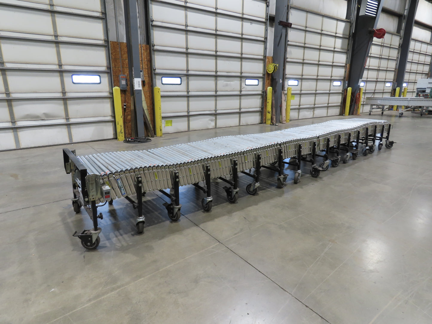Best Flex 1.5  30"x 60' Expandable Power Roller Conveyor 120V Variable Speed