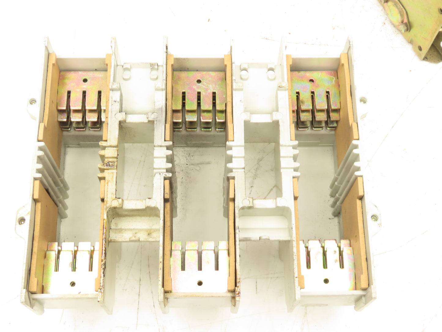 Cutler Hammer 10 5822C Motor Starter Contactor Size 6 Rated 540A/3PH