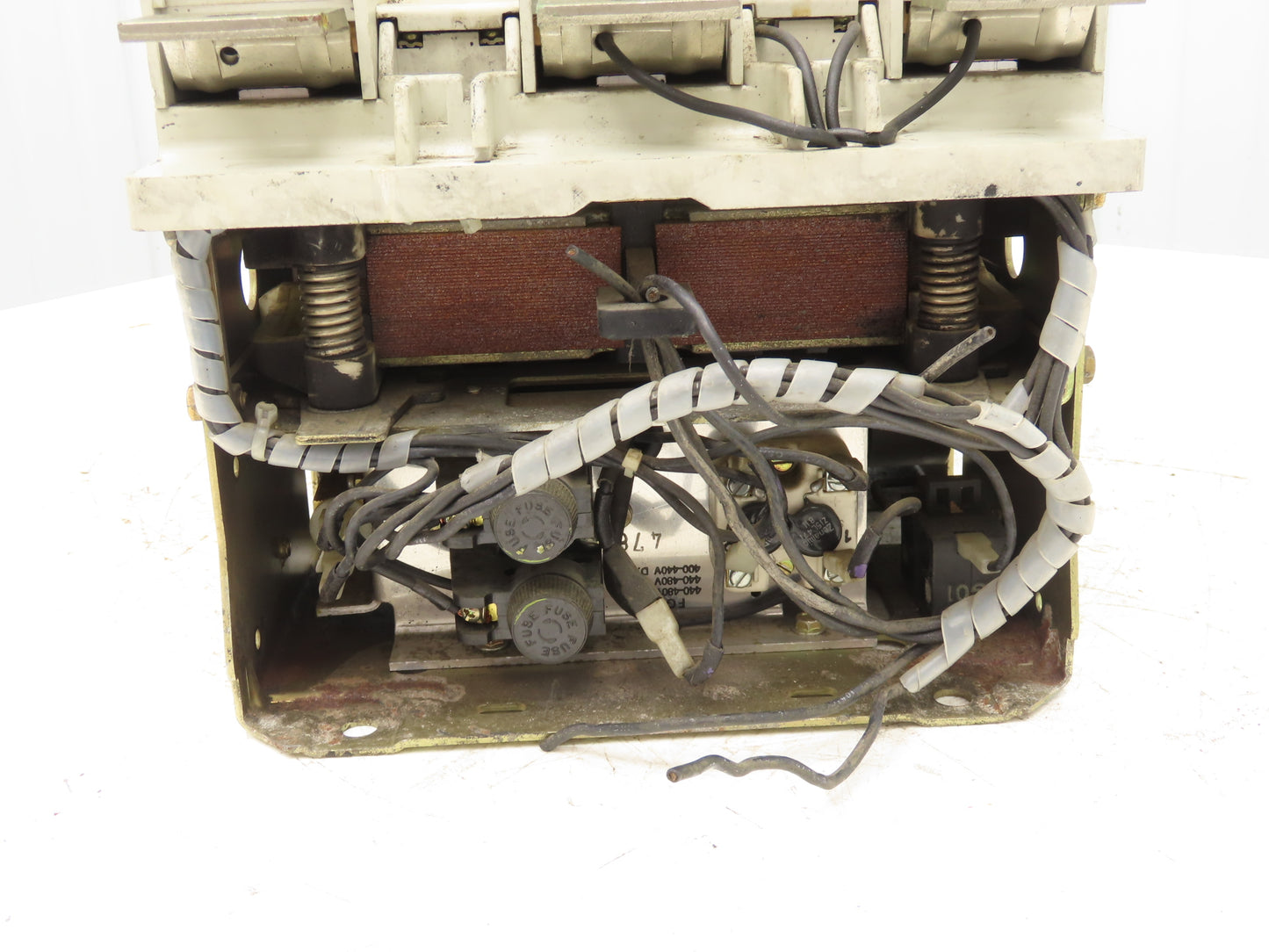 Cutler Hammer 10 5822C Motor Starter Contactor Size 6 Rated 540A/3PH