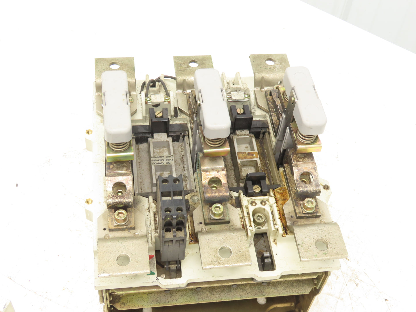 Cutler Hammer 10 5822C Motor Starter Contactor Size 6 Rated 540A/3PH