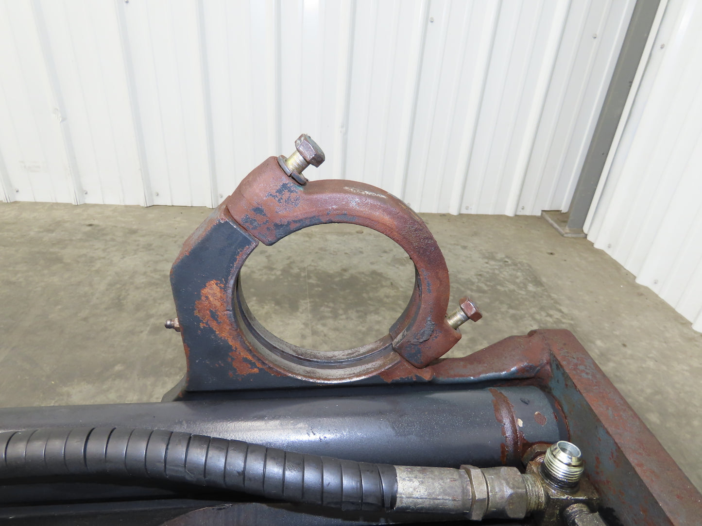 Mitsubishi FGC25K Forklift Mast 185" 3-Stage Tilt Class 2 Gas 5000lbs Capacity