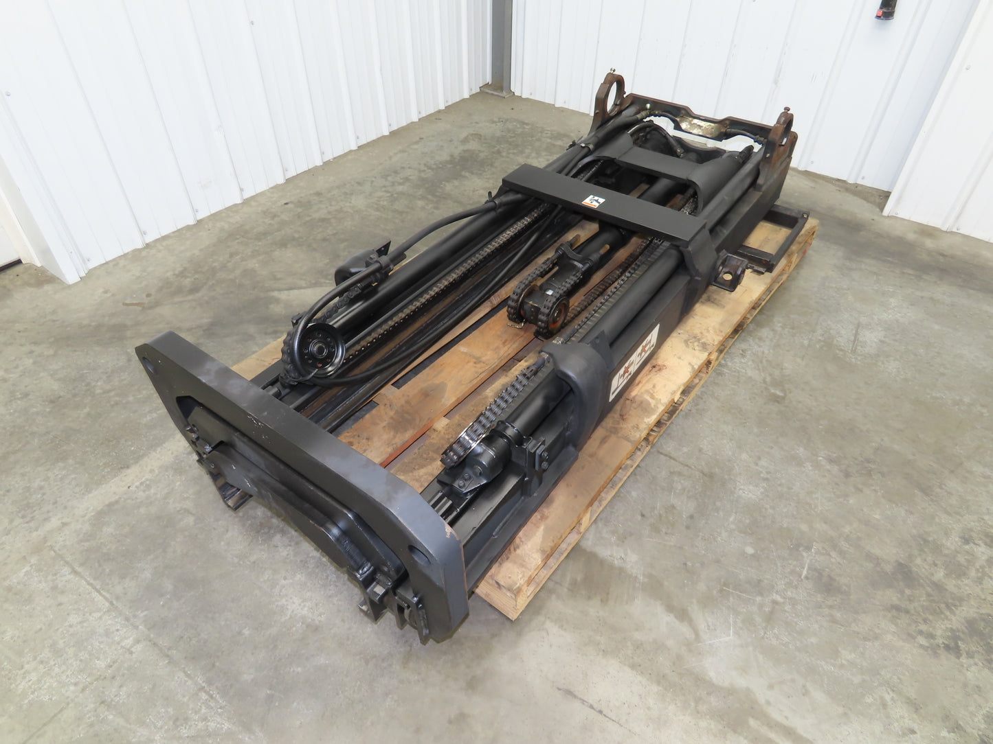 Mitsubishi FGC25K Forklift Mast 185" 3-Stage Tilt Class 2 Gas 5000lbs Capacity