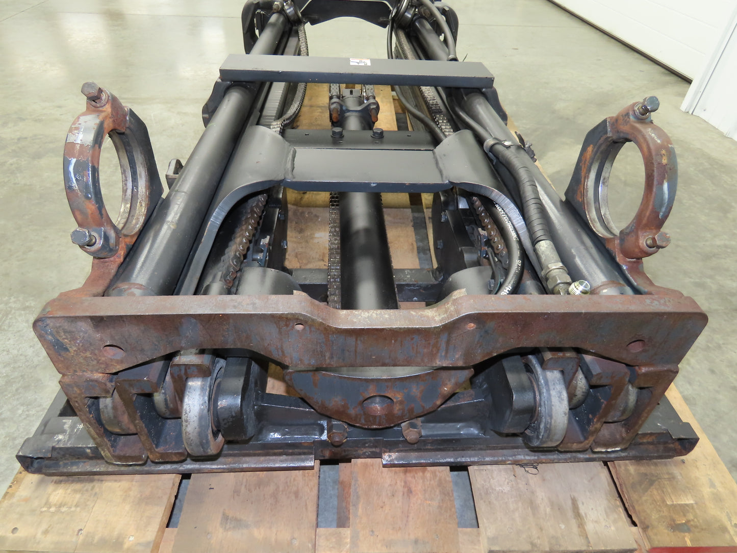 Mitsubishi FGC25K Forklift Mast 185" 3-Stage Tilt Class 2 Gas 5000lbs Capacity