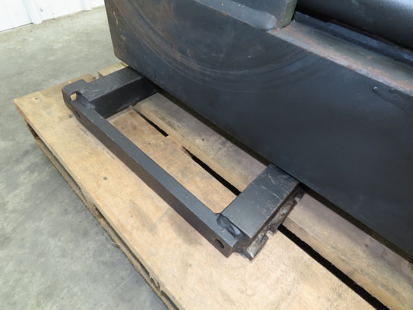 Mitsubishi FGC25K Forklift Mast 185" 3-Stage Tilt Class 2 Gas 5000lbs Capacity