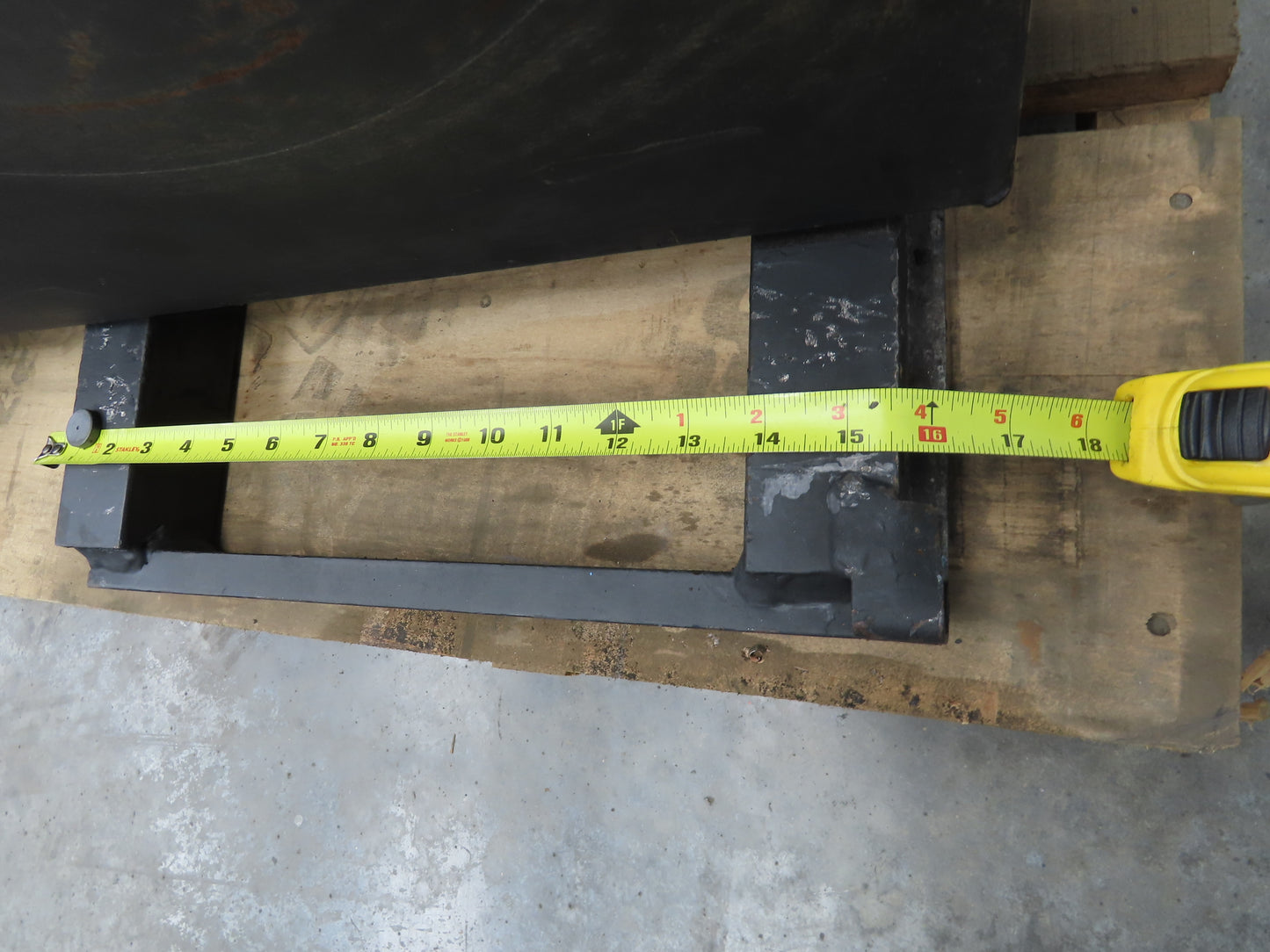 Mitsubishi FGC25K Forklift Mast 185" 3-Stage Tilt Class 2 Gas 5000lbs Capacity