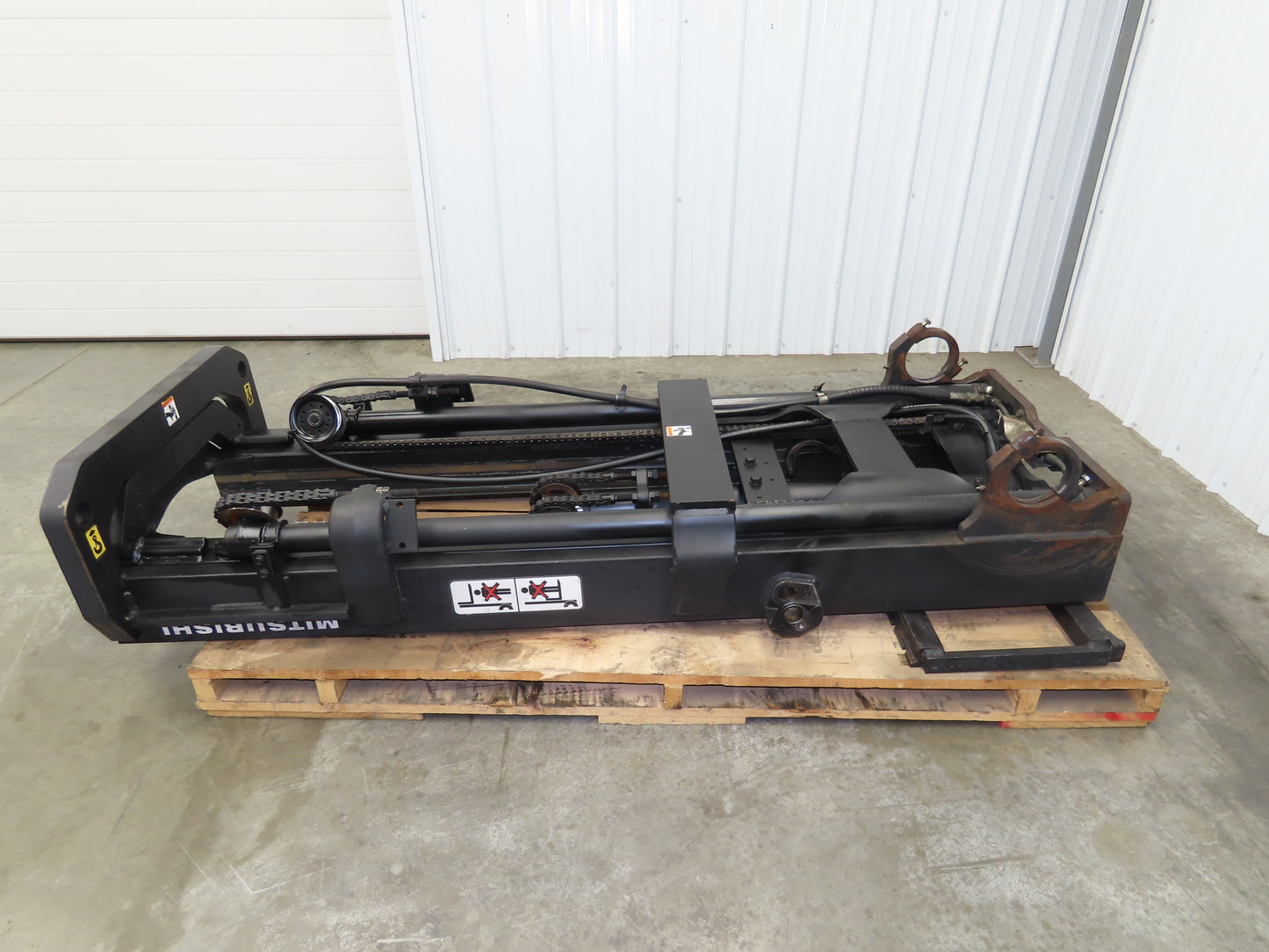 Mitsubishi FGC25K Forklift Mast 185" 3-Stage Tilt Class 2 Gas 5000lbs Capacity